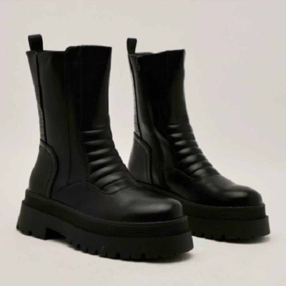 Faux Leather Chunky Boot *NEW* US size 9 Black Zip-up Boots
